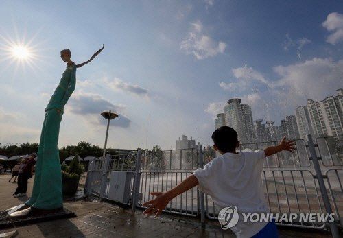 서울 전역에 오전 11시 폭염주의보 발효. [연합뉴스]